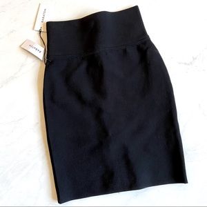 Aritzia Babaton Bodycon Black skirt xxs